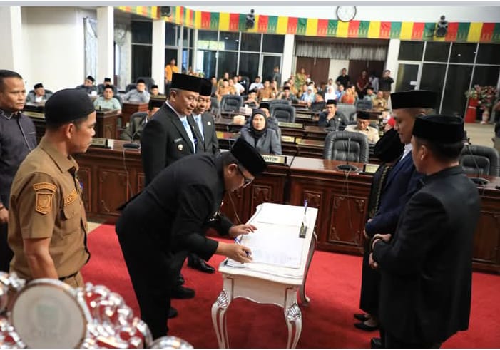 DPRD Rohul Gelar Sertijab, Sambut Bupati Baru dengan Harapan Baru