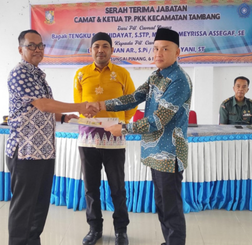 Gantikan Tengku Said Hidayat, Irwan AR Resmi Jabat Plt Camat Tambang
