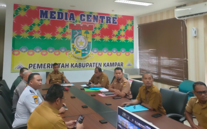 Bupati Kampar Minta TPID Pastikan Ketersedian Sembako dengan Harga yang Stabil
