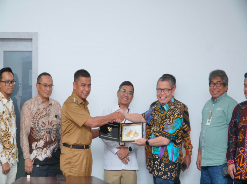 Bupati Kampar Terima Kunjungan Silaturahmi Manajemen PT PHR