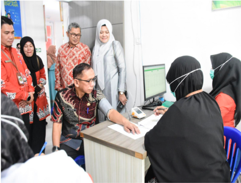 Asisten III Setda Kampar Buka Simulasi Pemeriksaan Kesehatan Gratis