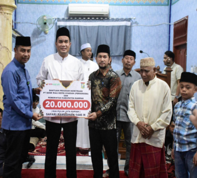 Malam ke-22 Ramadan, Bupati Kampar Safari Ramadan di Masjid Nururrahman Desa Sungai Pinang 