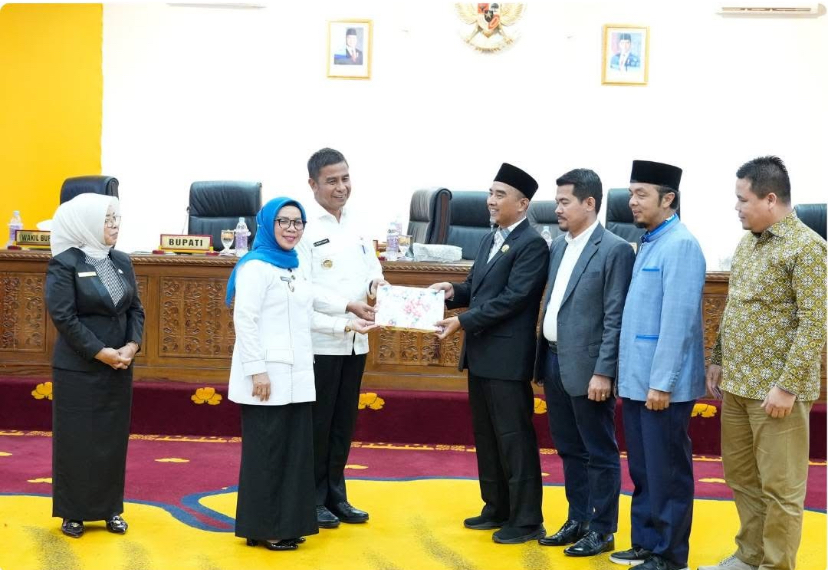 Sampaikan LKPj 2024, Bupati Kampar Sampaikan Tunda Bayar TA 2024 Tuntas 2025 