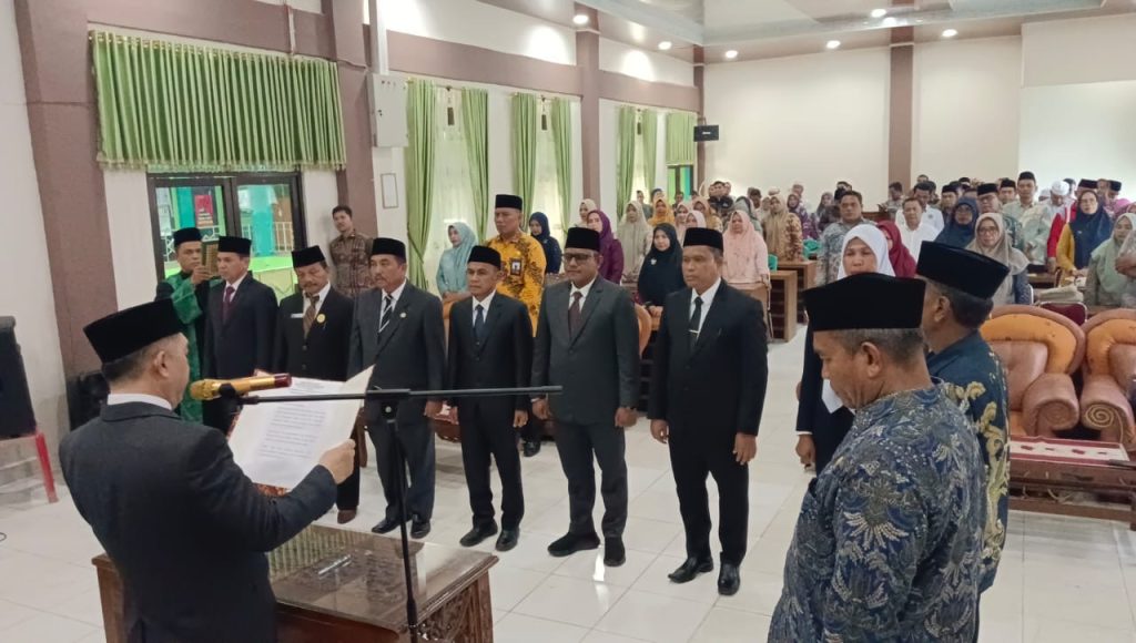 Kakan Kemenag Kampar Lantik Tujuh Pejabat Struktural, Ini Nama-namanya