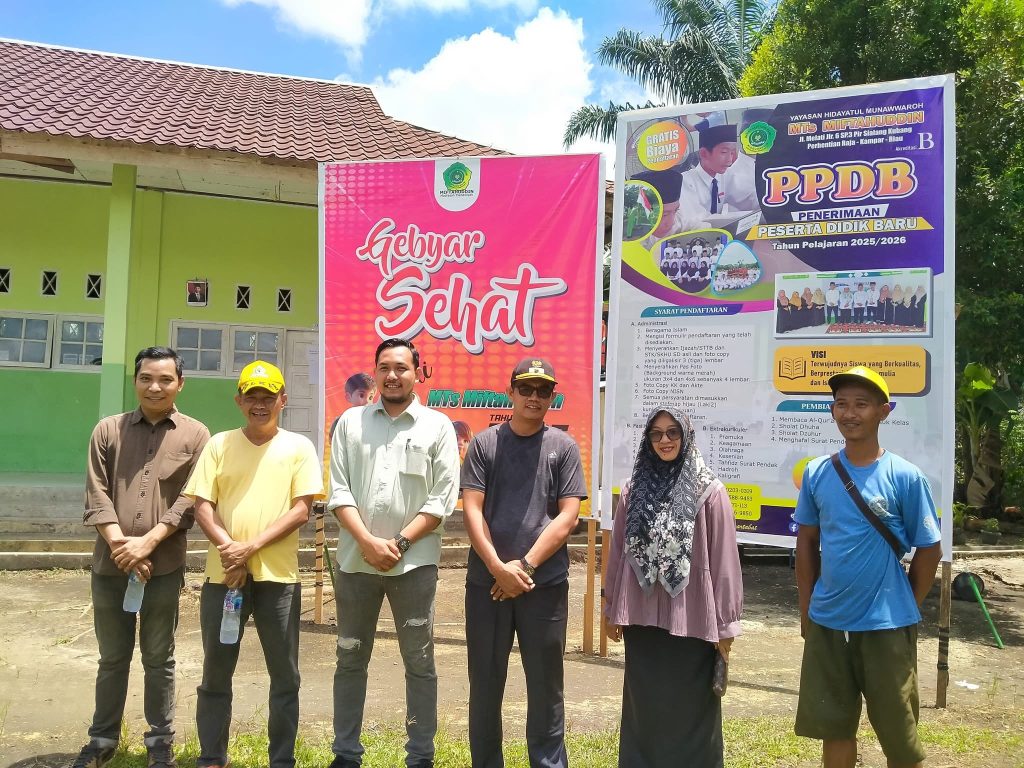 Tim Iib Nursaleh Dampingi Konsultan Pembangunan untuk Mengukur Proyek Pokir di Tiga Desa