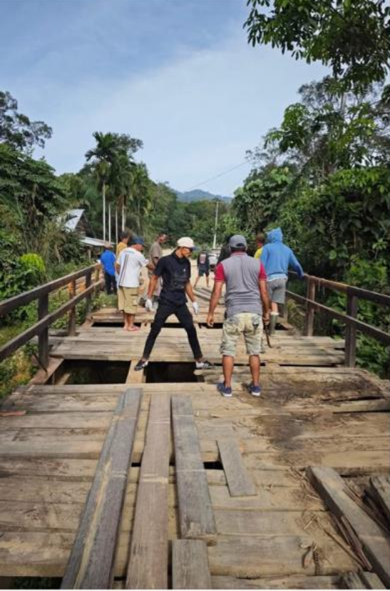 Rusak Parah, Warga Minta Pemda Perbaiki Jembatan di Desa Empat Koto Setingkai Kampar Kiri Hulu