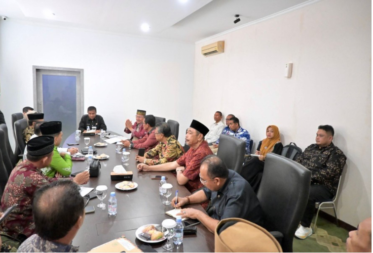 Bupati  dan DPRD Kampar Komitmen  Lanjutkan Pembangunan Jembatan Rumbio